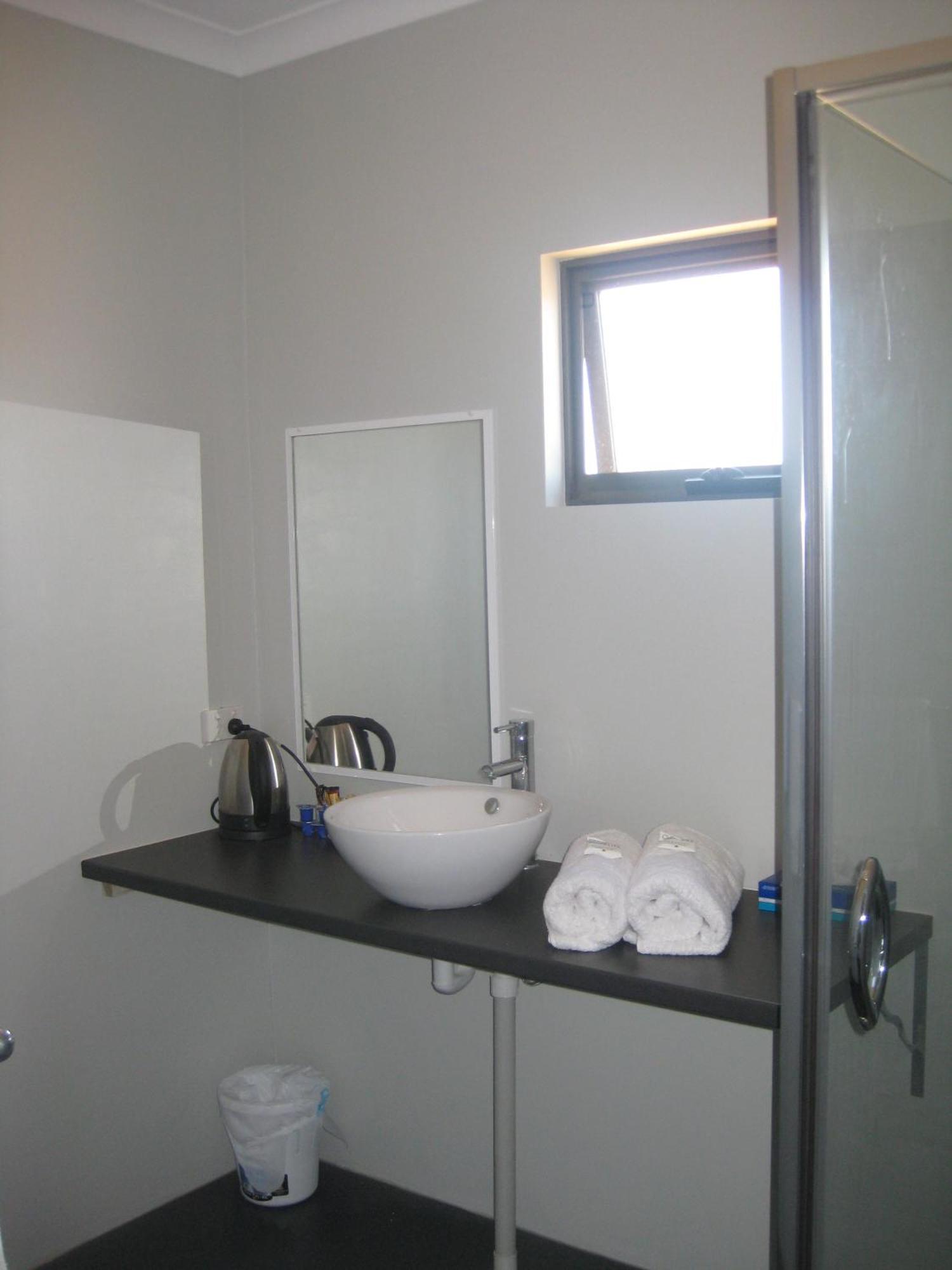 Centrebreak Beach Stay Green Head Екстериор снимка