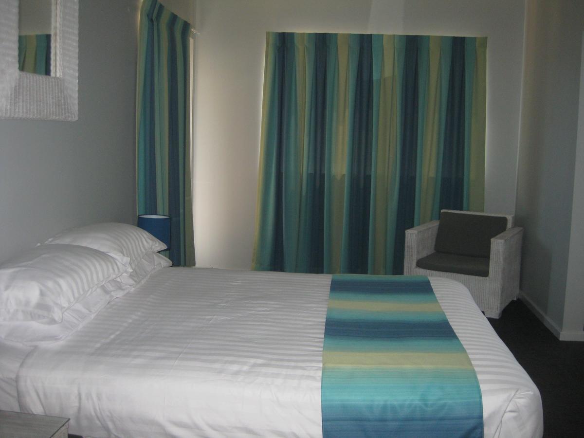 Centrebreak Beach Stay Green Head Екстериор снимка